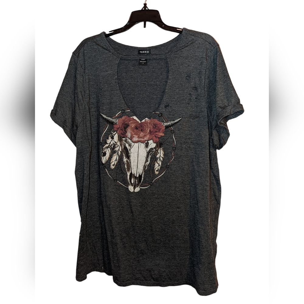 Torrid 3X Graphic Dark Grey Cutout T-shirt - Skull & Roses